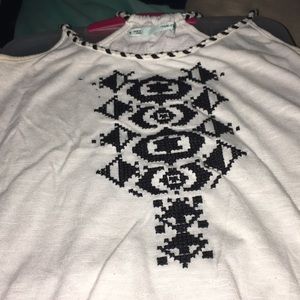 Whit and black tank top